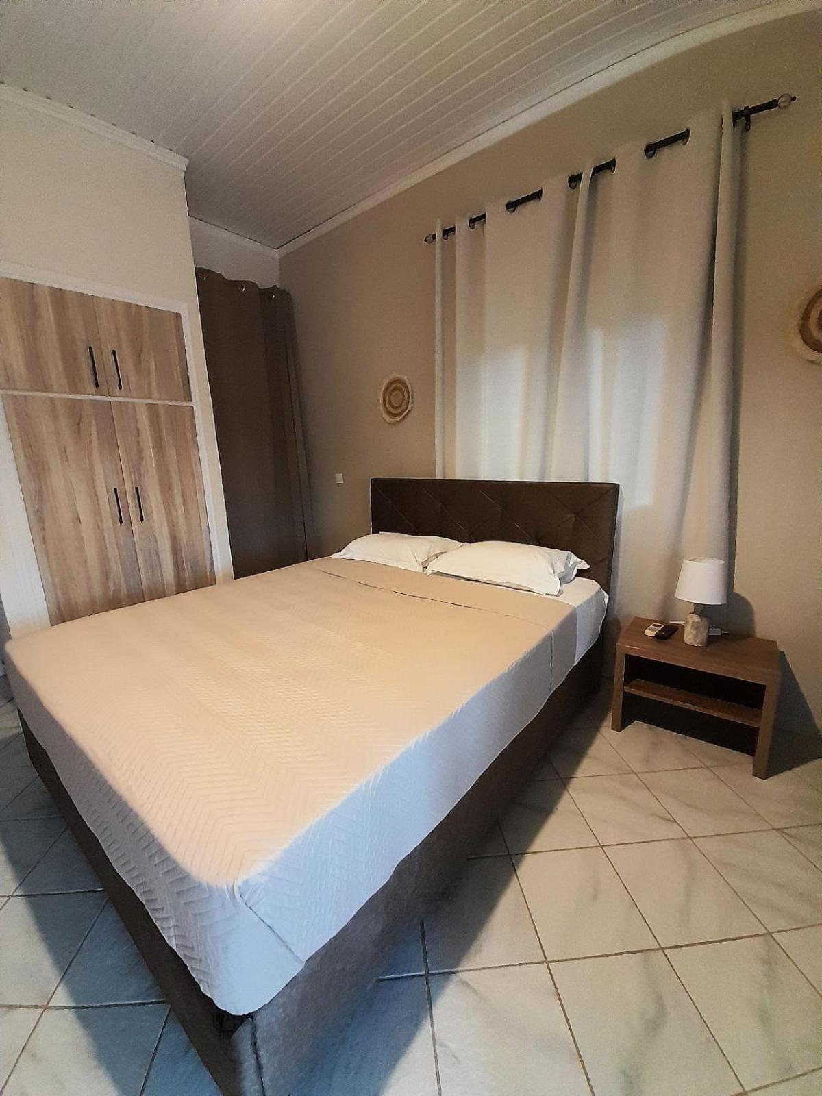 Aggeliki Apartments Nikiana Room photo