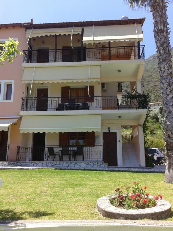 Aggeliki Apartments Nikiana Room photo